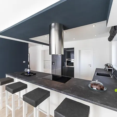 Lovely In Kastel Stari With Kitchen * Kastela